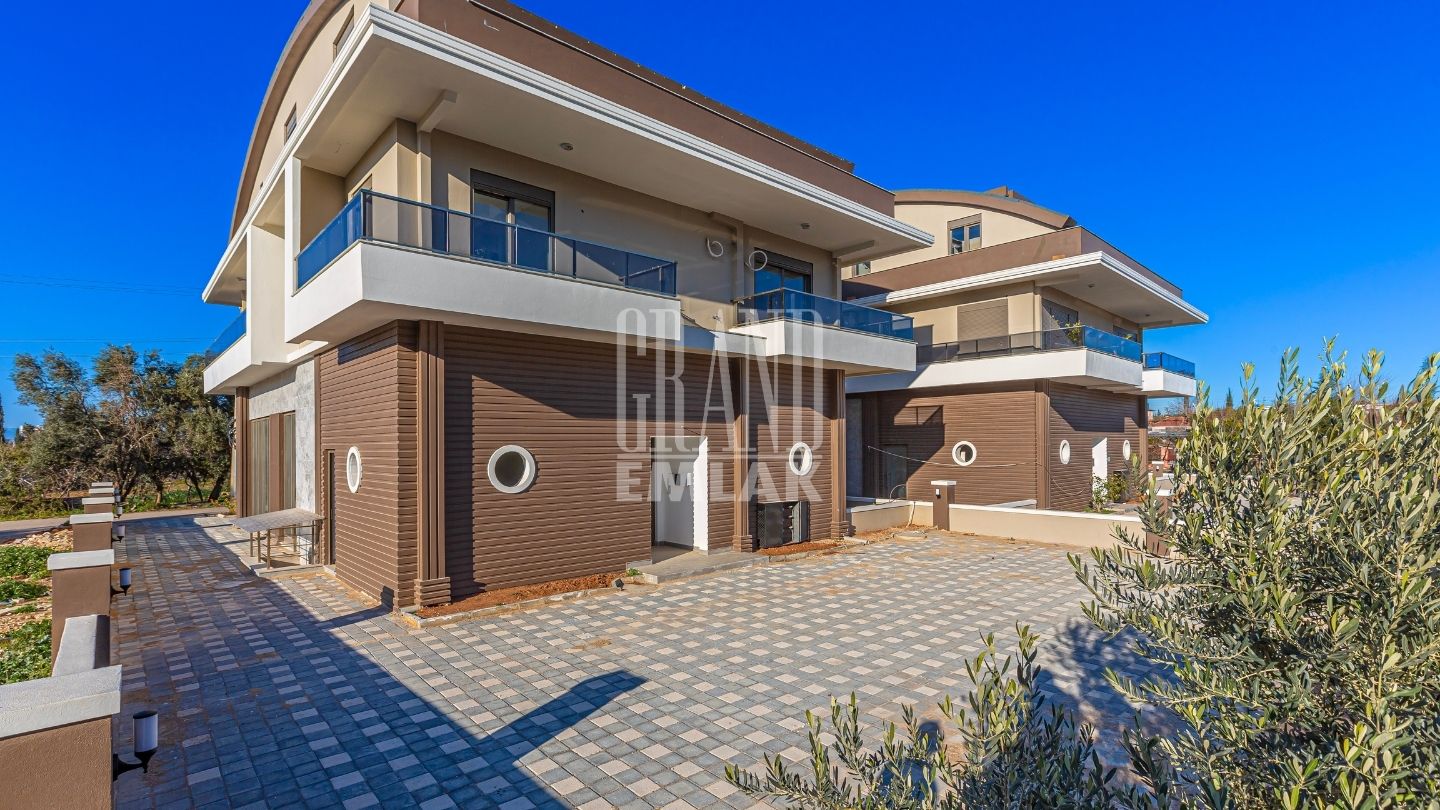 Luxurious 2+1 Duplex Flat For Sale With Elevator In Ermenek, Antalya — Muratpaşa, Antalya