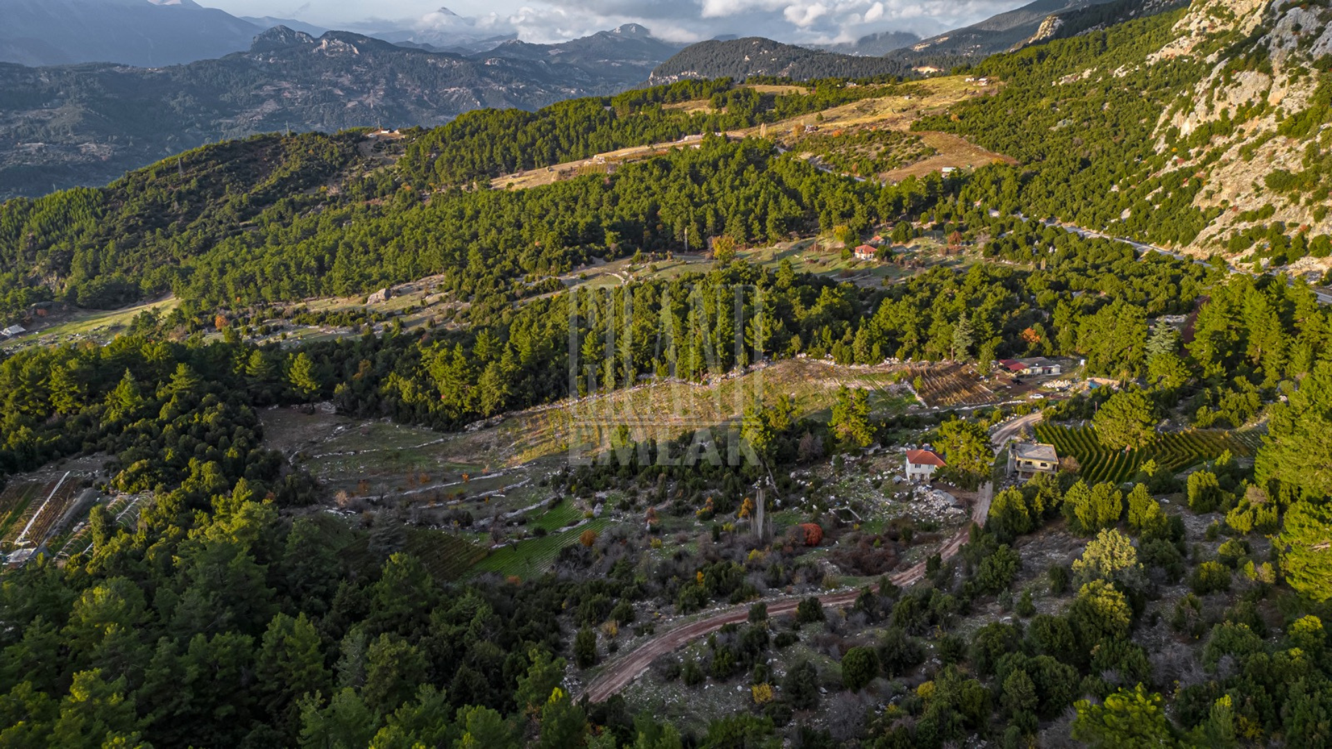 20 Decares of Land and Garden for Urgent Sale in Antalya, Kumluca – Near the Road — Kumluca, Antalya