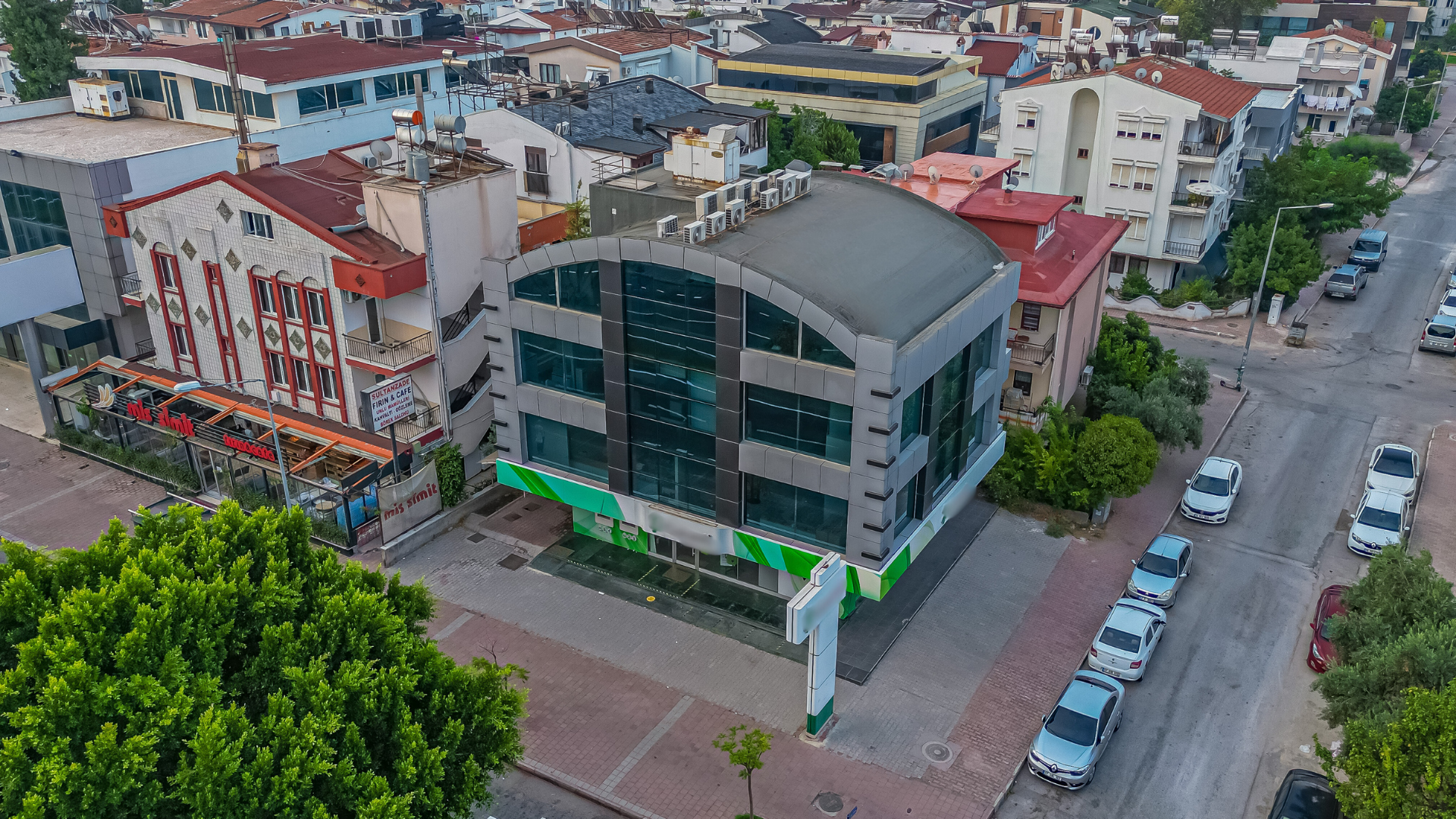 The Most Prestigious Building on Barınaklar Boulevard Is for Sale — Muratpaşa, Antalya