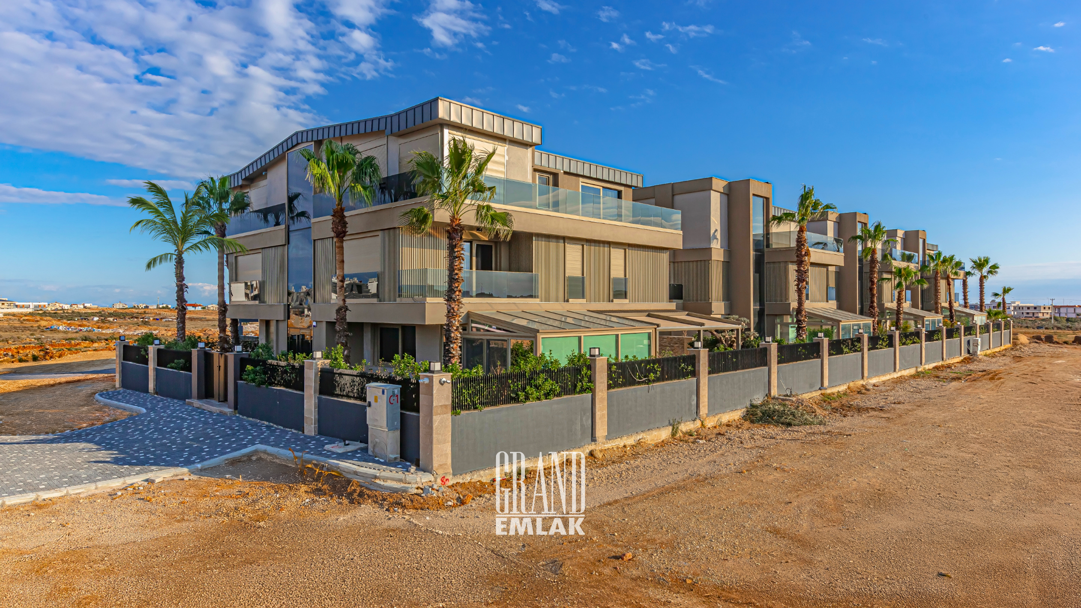 Luxury 5+2 Newly Build Villa with Private Pool and Elevator For Sale in Kemerağzı, Antalya — Altıntaş, Aksu, Antalya