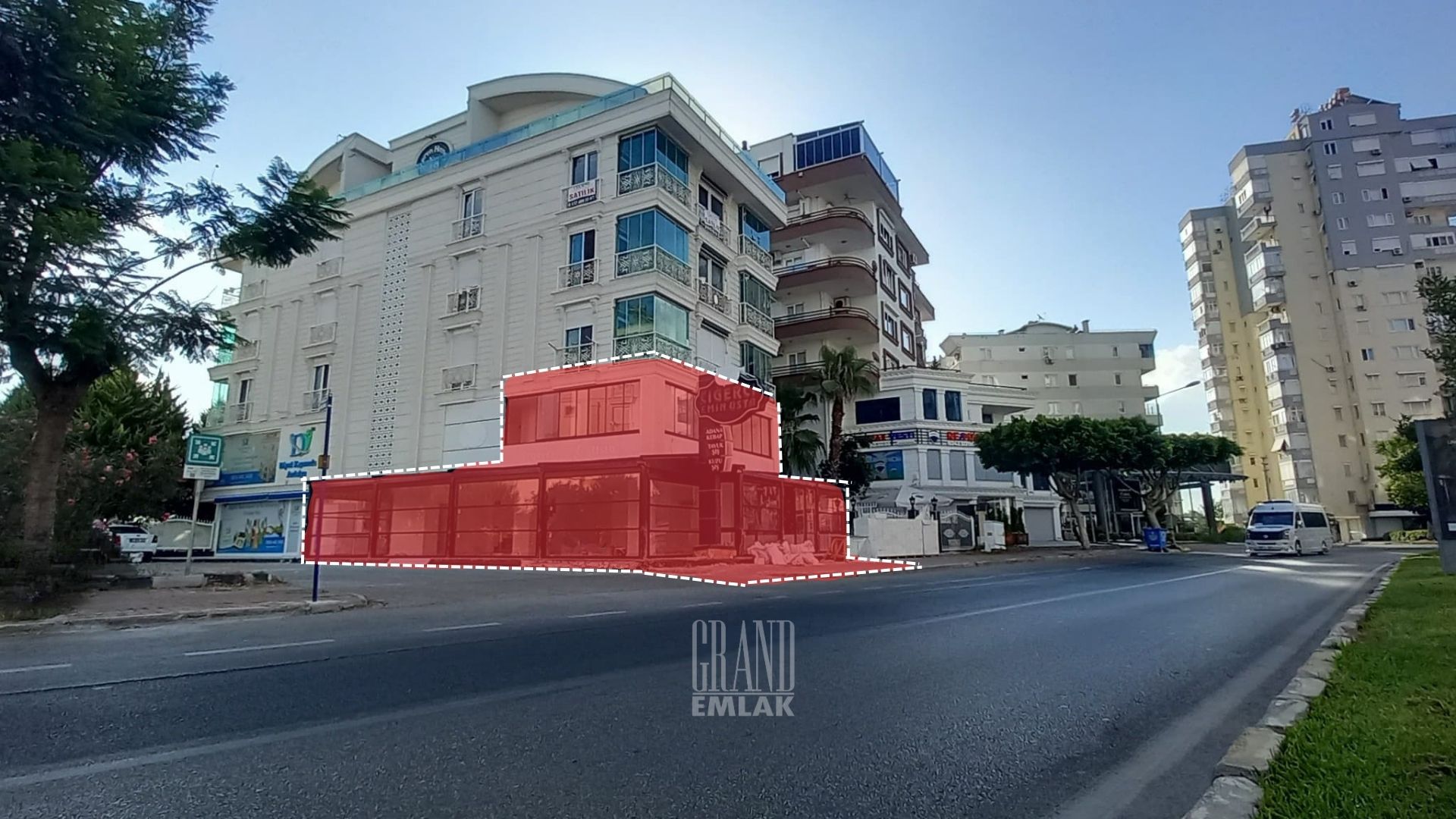 Basement +2 Storey Workplace for Sale in Sirinyali — Lara, Muratpaşa, Antalya