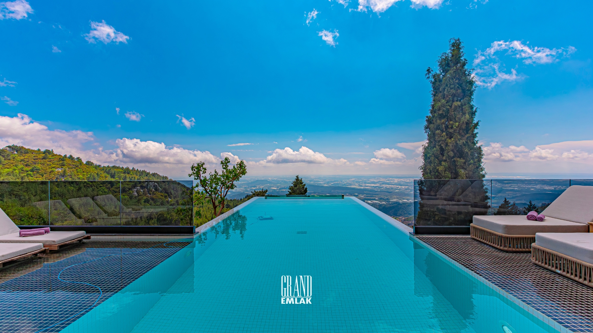 5+2 Mansion for Sale on 27 Decares in Yumaklar, Serik — Serik, Antalya