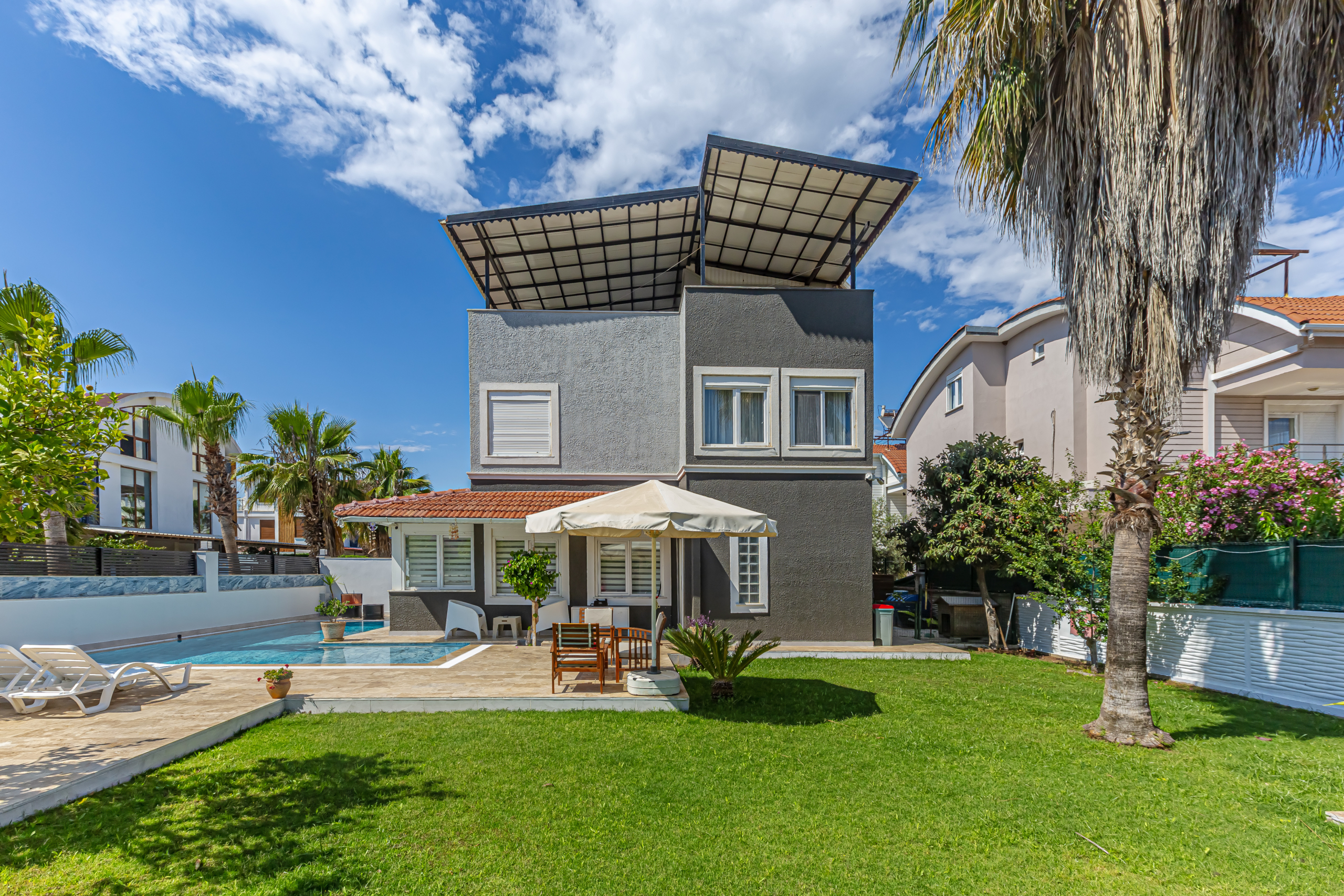 3+1 freistehende Villa mit privatem Pool und großem Garten in Kadriye zu verkaufen — Kadriye, Serik, Antalya