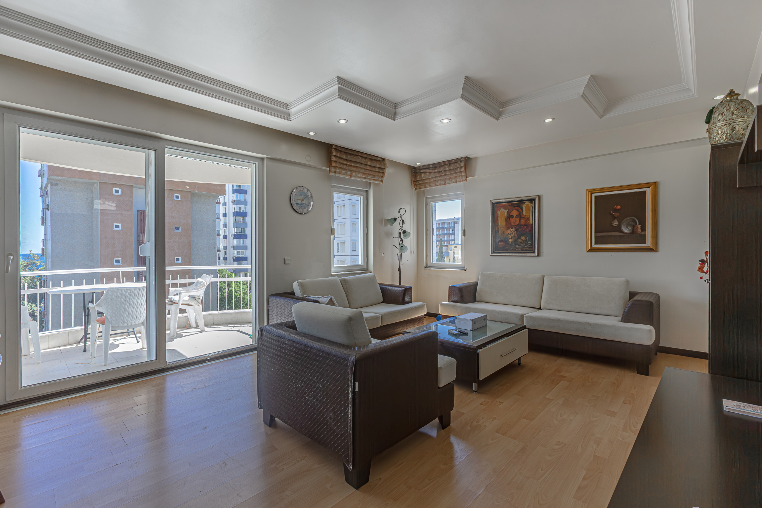 Möblierte 2-Zimmer-Wohnung (2+1) mit Meerblick zur Miete in Konyaaltı, Antalya