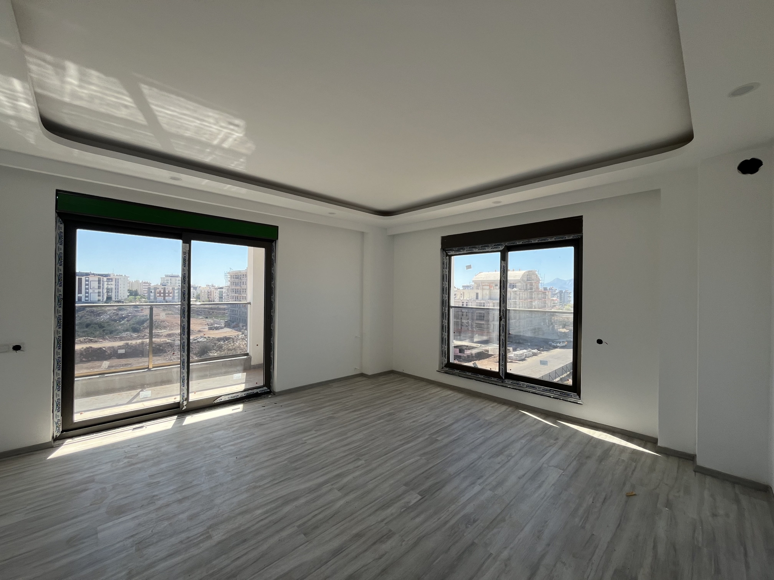 2+1 Apartment with En-Suite Parent Bathroom near the City Hospital, Close to the Local Market and Supermarkets — Çankaya, Kepez, Antalya