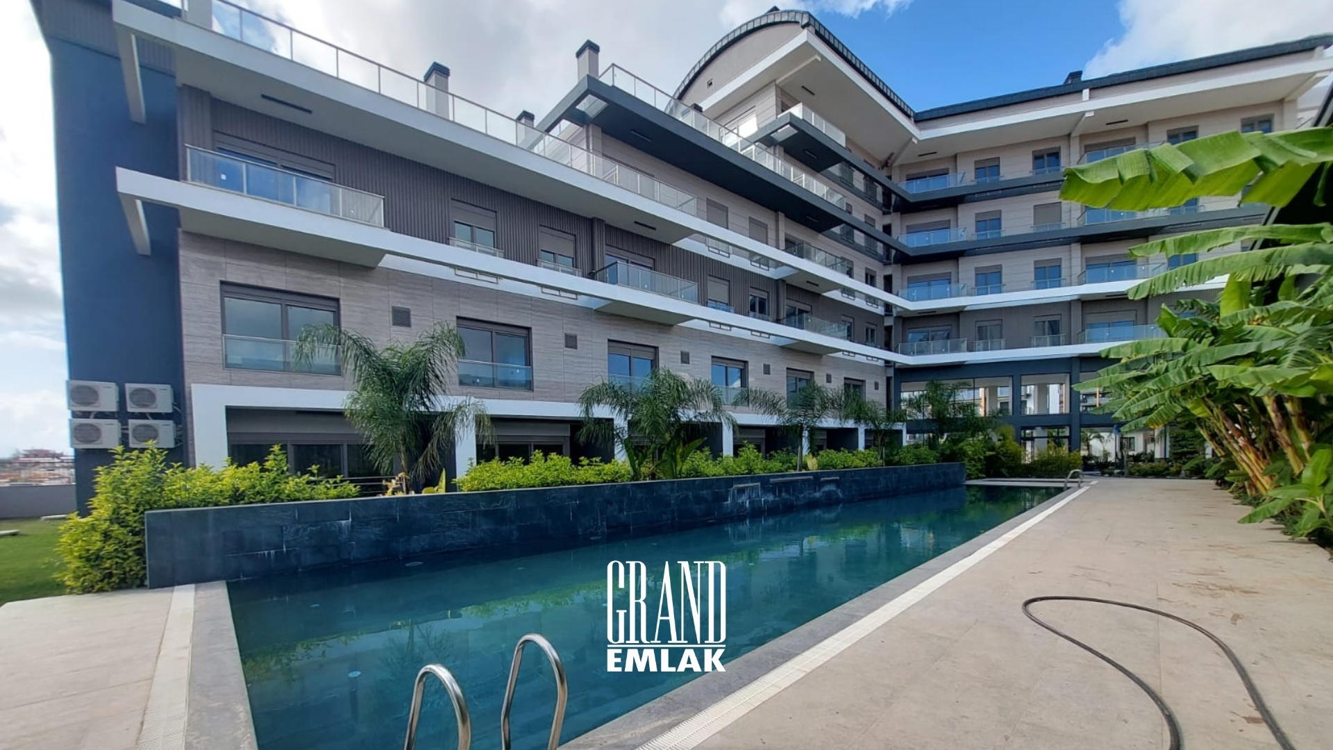 1+1 Apartment with a Spacious 40m² Road-View Balcony for Sale in Giza One, Altıntaş — Altıntaş, Aksu, Antalya