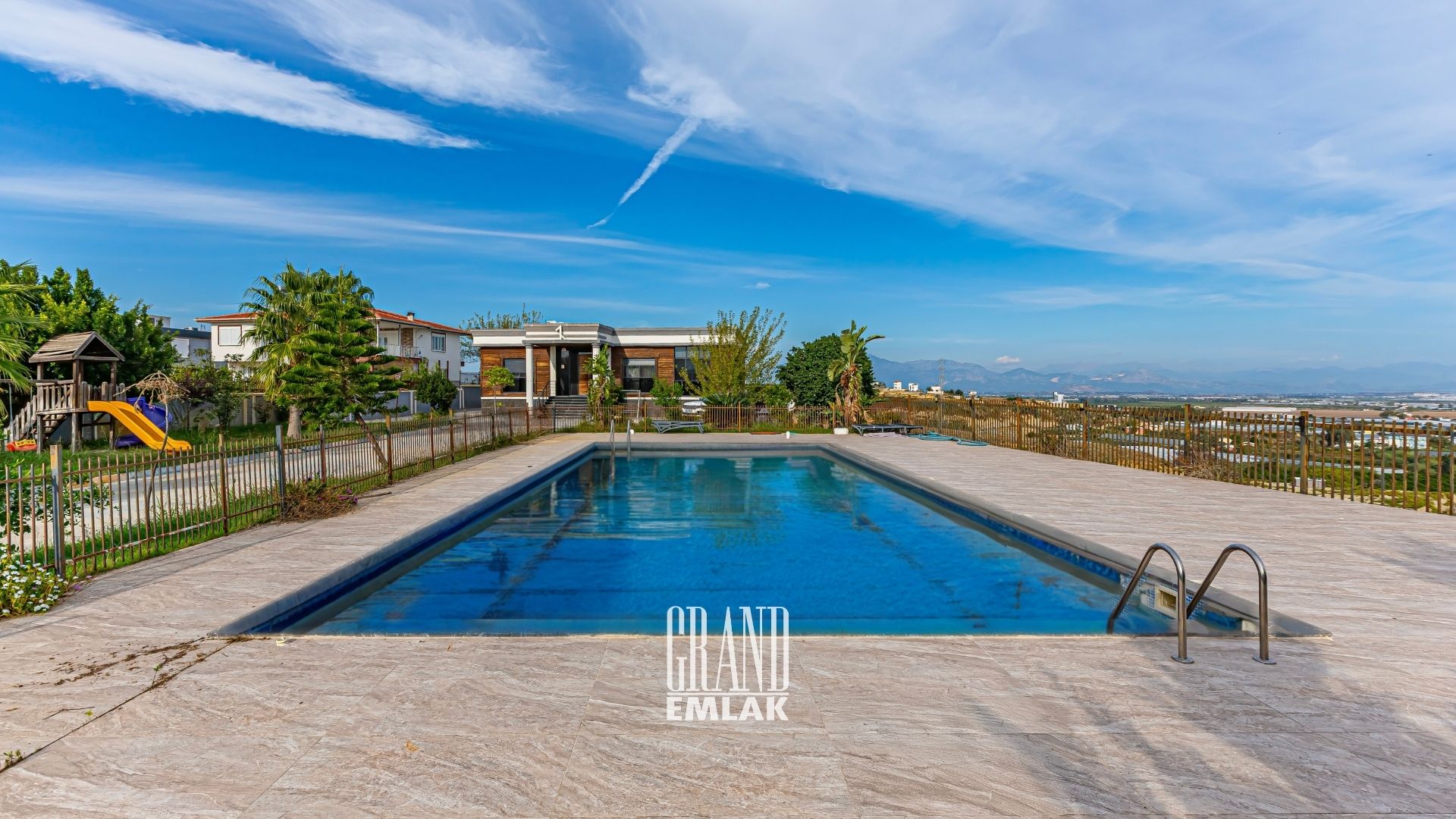 Luxury 4+1 Villa with Private Pool for Sale in Mandırlar, Antalya — Mandırlar, Aksu, Antalya