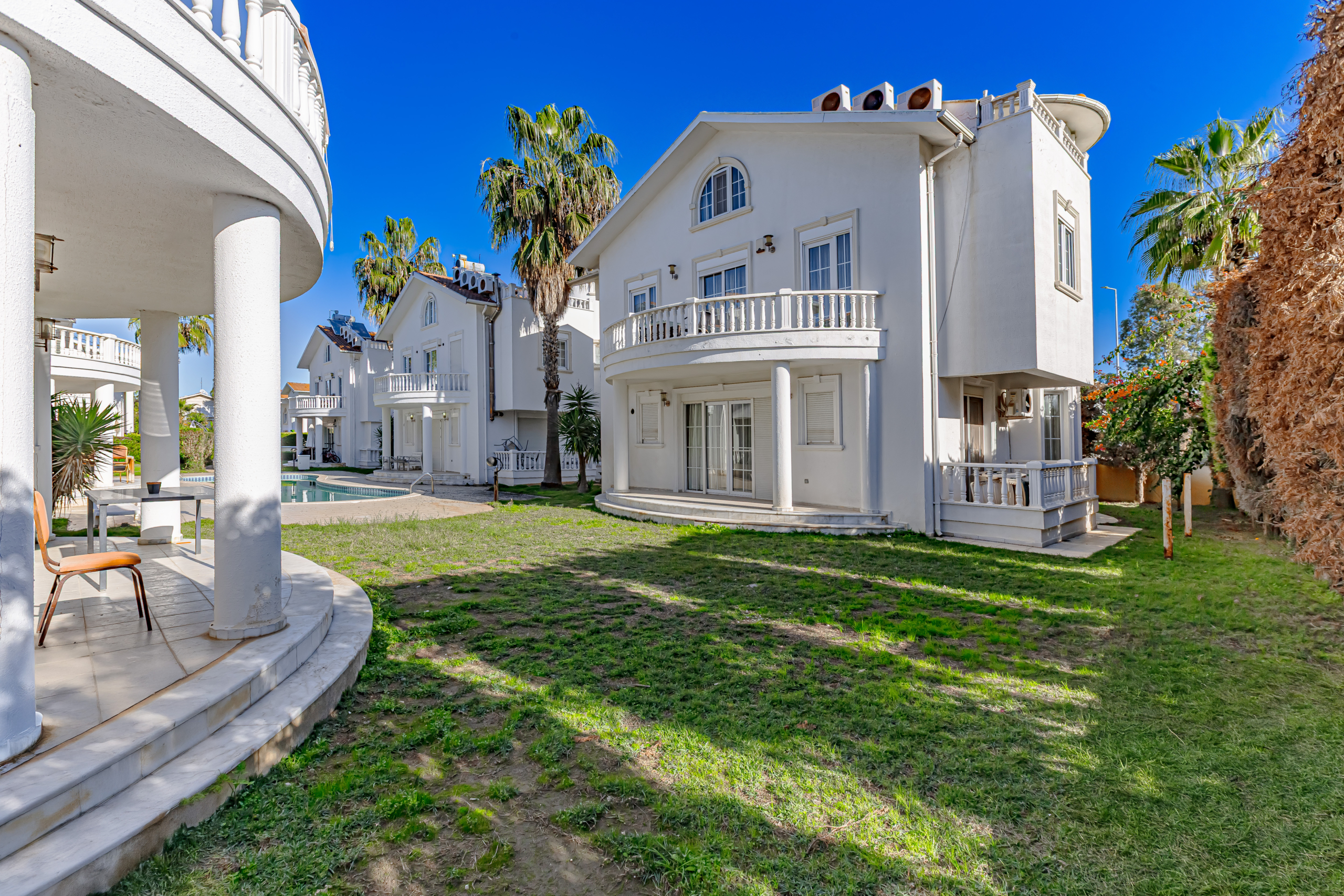 Komplett möblierte 3+1 Villa in einer Wohnanlage in Belek zu verkaufen — Belek, Serik, Antalya
