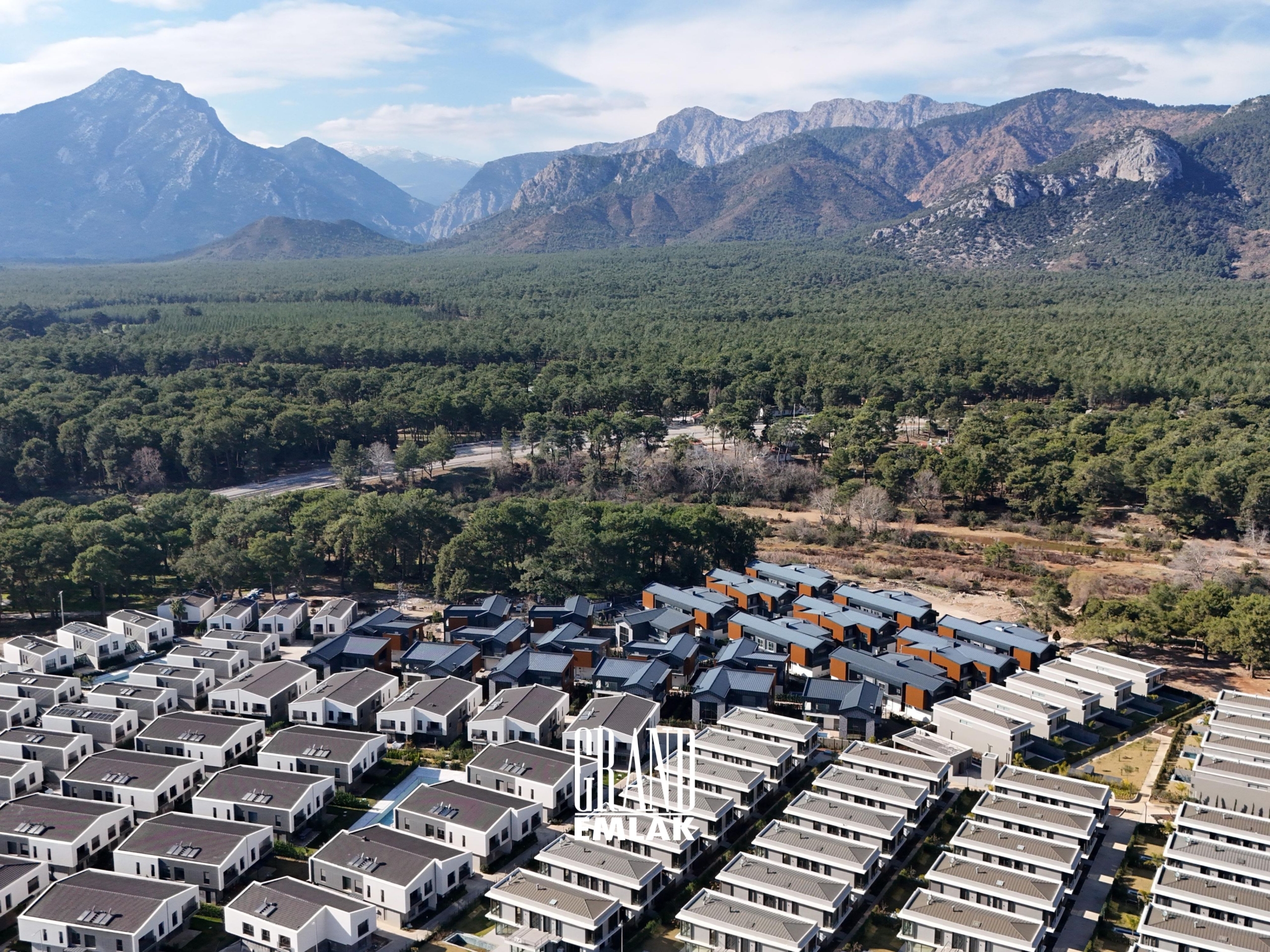 Fristående 5+1 villa till salu i Safe City, Döşemealtı Düzlerçamı — Düzlerçamı, Döşemealtı, Antalya