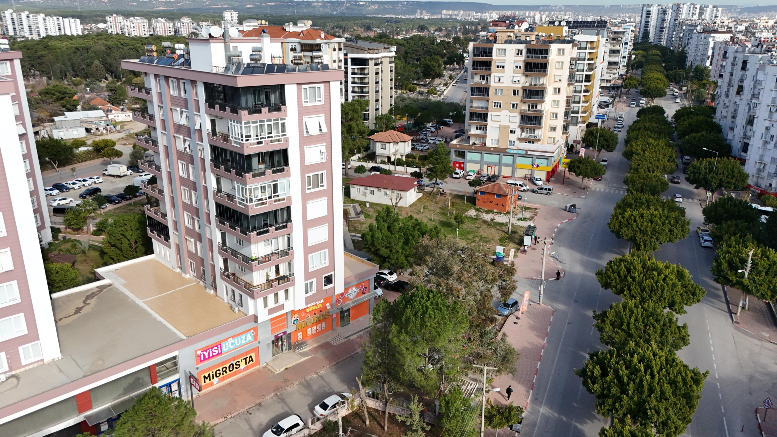 1,200 m² Street-Facing Commercial Shop for Sale with Corporate Tenant on Uncalı Avenue, Konyaaltı, Antalya. — Molla Yusuf, Konyaaltı, Antalya