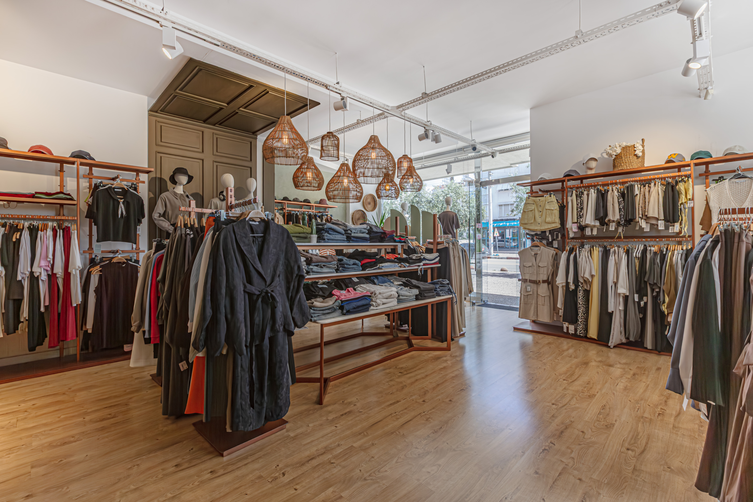 Boutique Clothing Store for Lease Transfer in Çağlayan — Çağlayan, Muratpaşa, Antalya