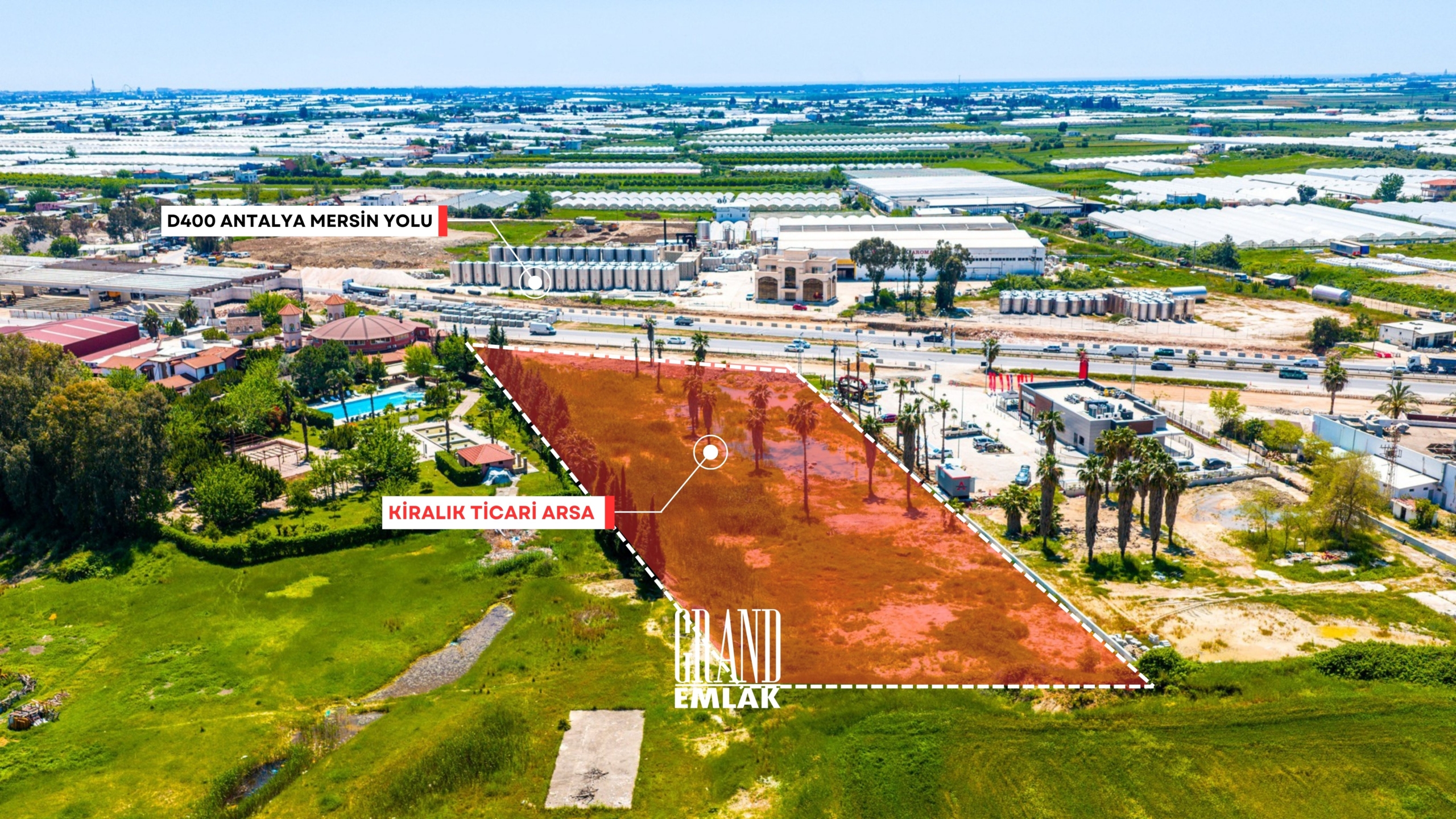 5 400 m² kommersiell tomt uthyres i Aksu med frontläge mot D.400 Antalya–Mersin vägen — Yukarıkocayatak, Aksu, Antalya