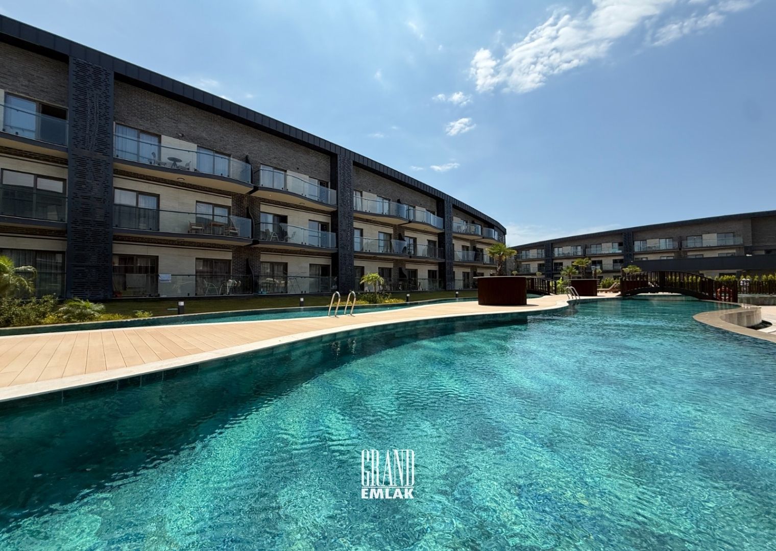Ultra Lyxiga 1+1 Lägenheter till Salu från Kundu Kanyon Projektet, Antalya — Kundu, Aksu, Antalya