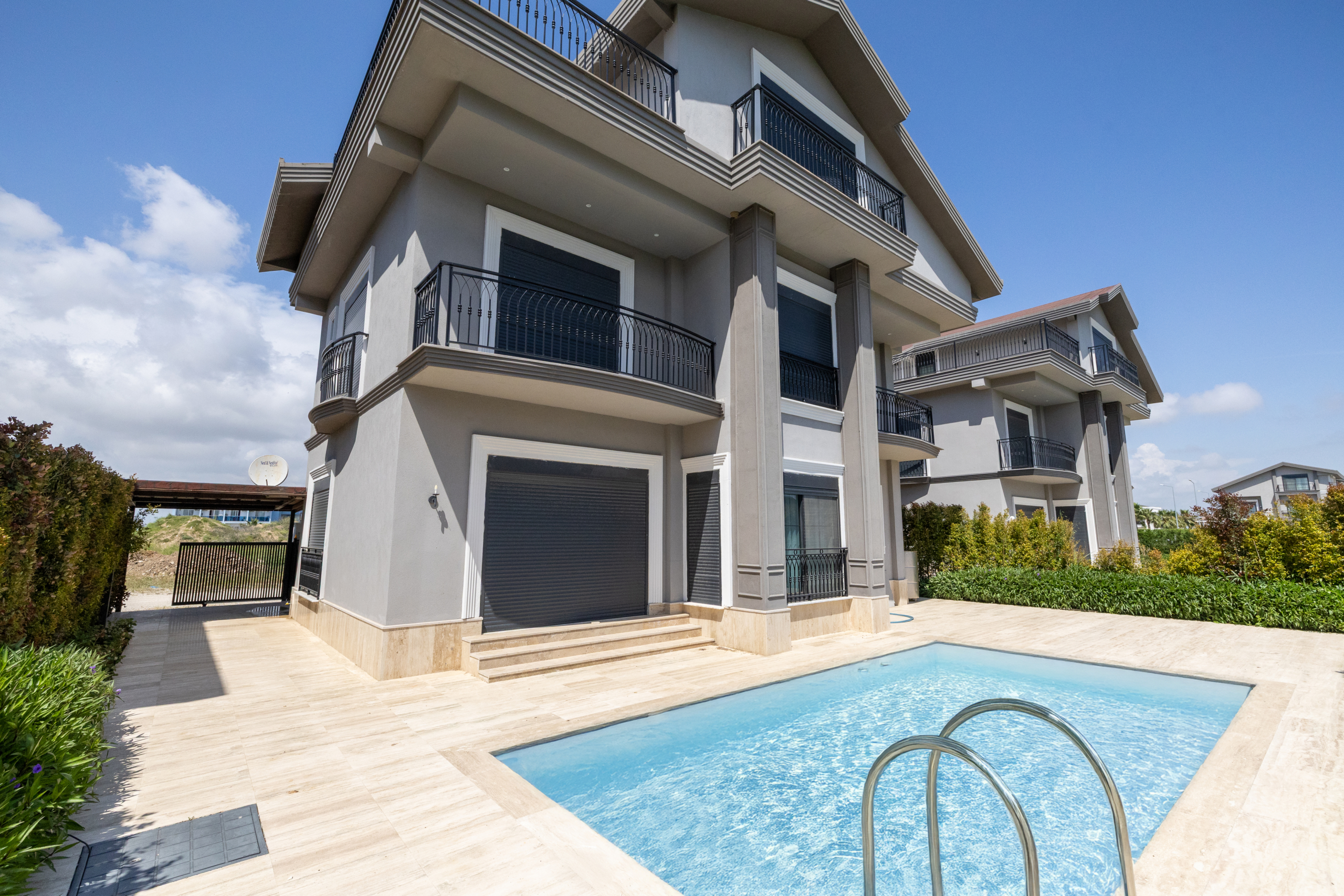 4+1 Villa with Swimming Pool for Sale in Poseidon Villa Complex, Belek Center — Belek, Serik, Antalya