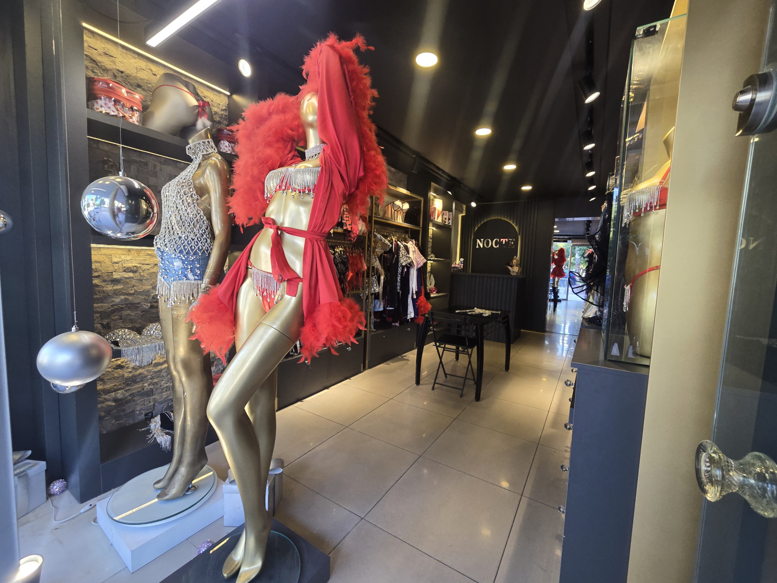 Lingerie Store for Lease Transfer on Burhanettin Onat Avenue