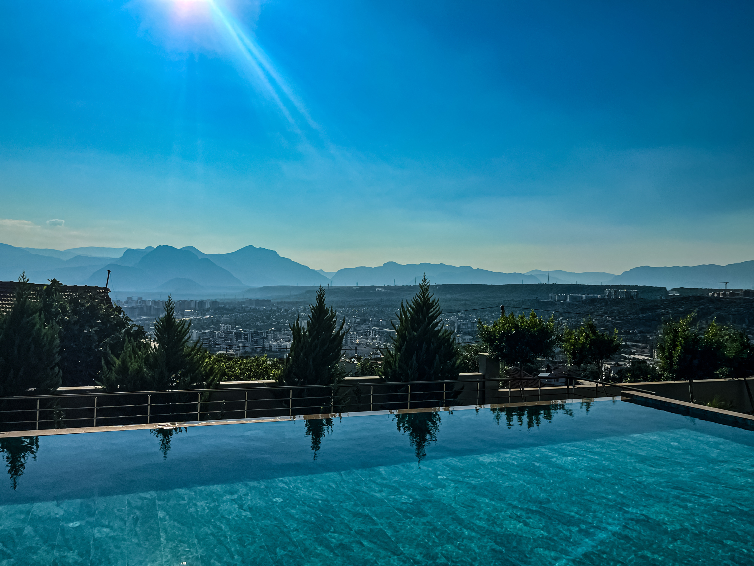Very Spacious 3+1 Apartment with Underfloor Heating in a Fully Equipped Residential Complex with Sea and City Views in Mazı Dağı — Konyaaltı, Antalya