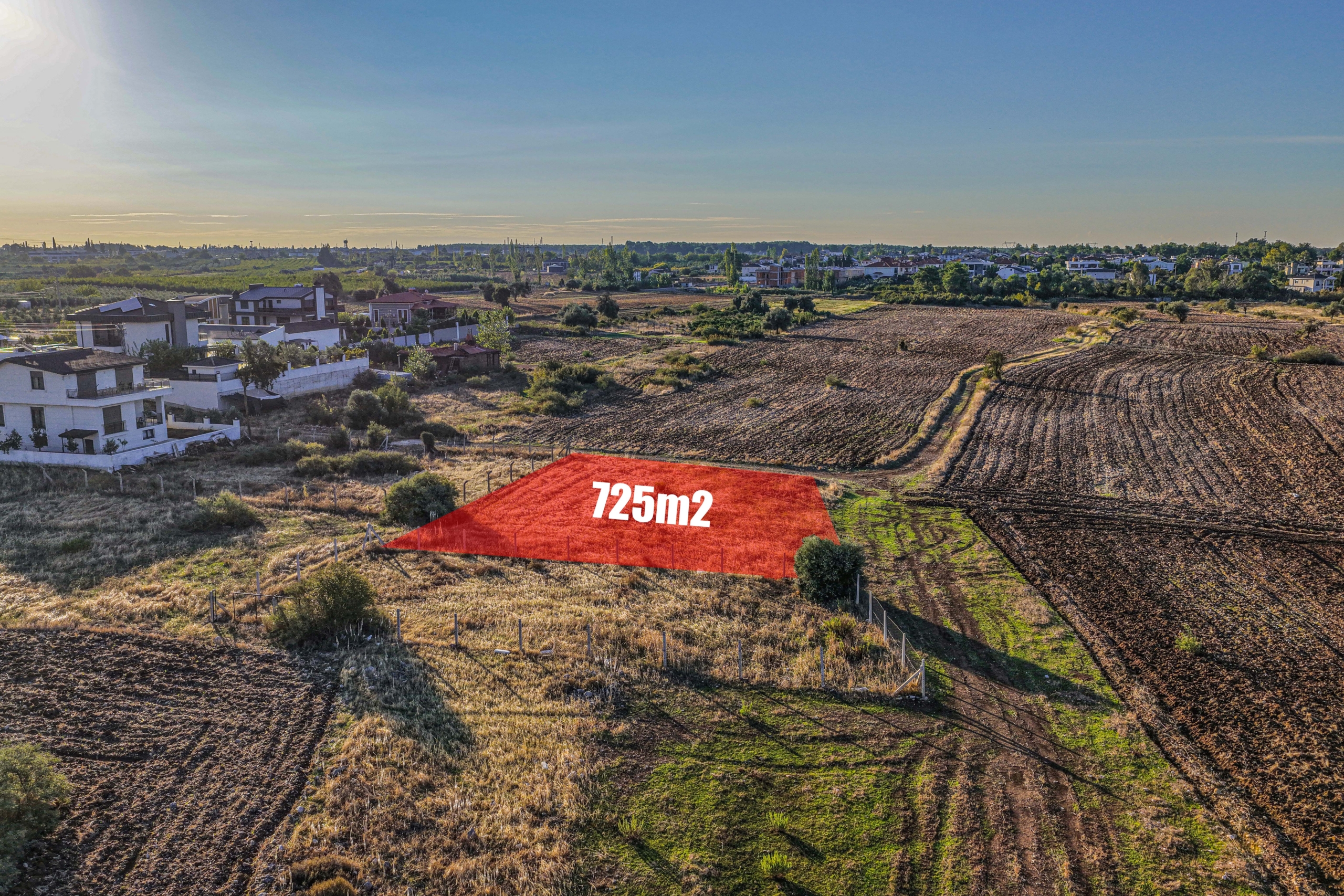 725 m² großes Villengrundstück in Döşemealtı Bahçeyaka zu verkaufen — Döşemealtı, Antalya