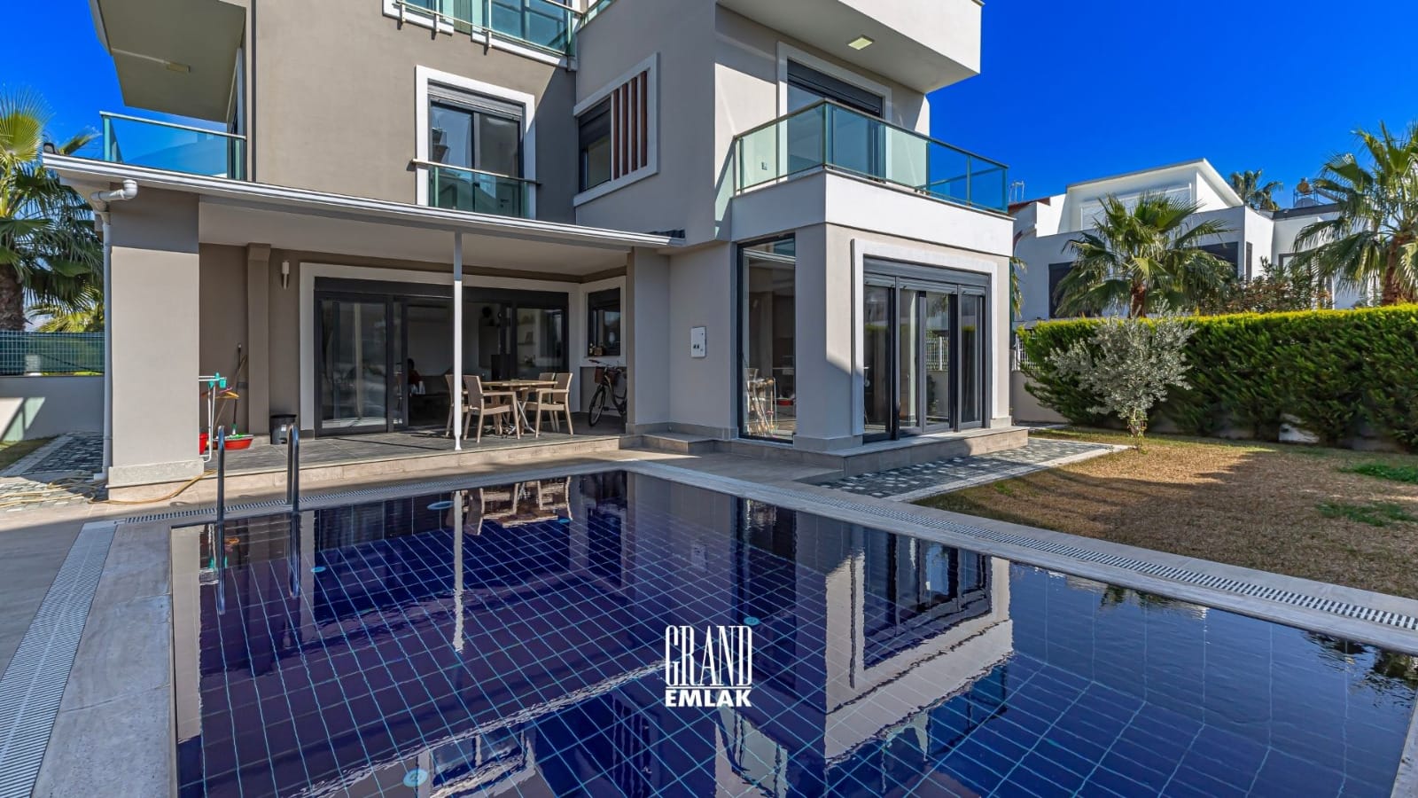 Fristående 4+1-villa med privat pool uthyres i Antalya Kadriye — Kadriye, Serik, Antalya
