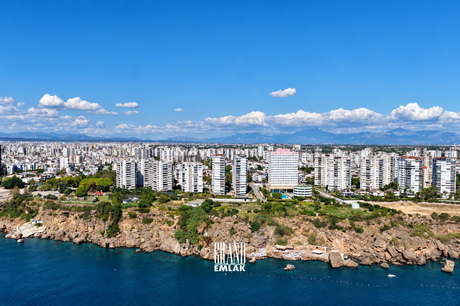 Full Sea-View 4+1 Apartment for Sale in Sülemiş Residence — Şirinyalı, Muratpaşa, Antalya